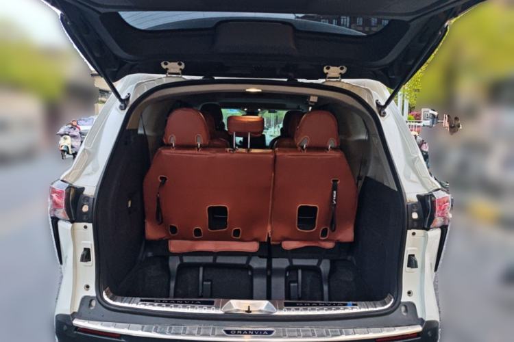 Used Toyota SIENNA 2023 2.5L Hybrid Comfort Edition Trunk