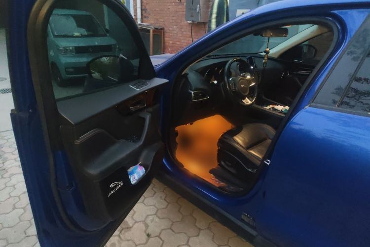 Used Jaguar F-PACE 2018 2.0T Four-Wheel Drive Urban Luxury Edition Driver Seat