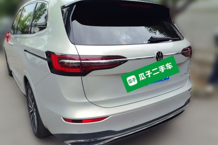 Used Volkswagen Viloran 2020 380TSI Prestige Edition Rear Left 45 Deg