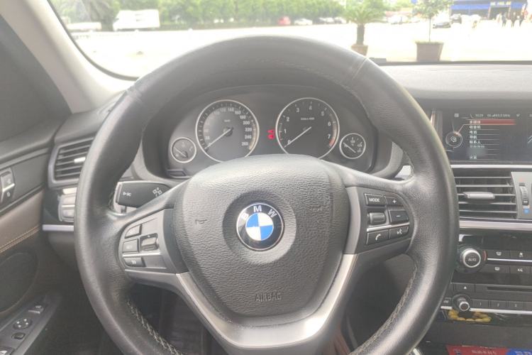 Used BMW X3 2014 xDrive20i Leading Model Steering Wheel