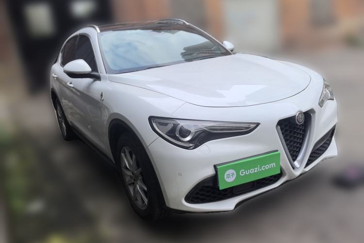 Used Alfa Romeo Stelvio 2017 2.0T 200HP Luxury Edition
