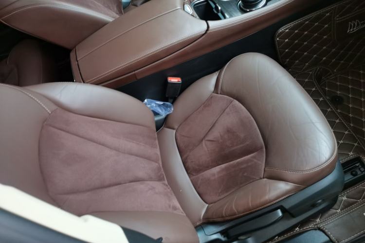 Used Buick Envision 2017 28T Four-Wheel Drive Elite Model Right Front Seat