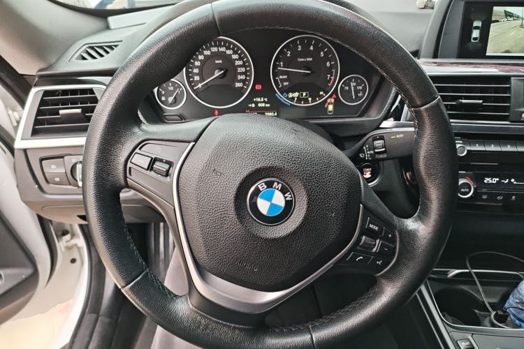 Used BMW 3 Series GT 2018 320i Sport Edition
