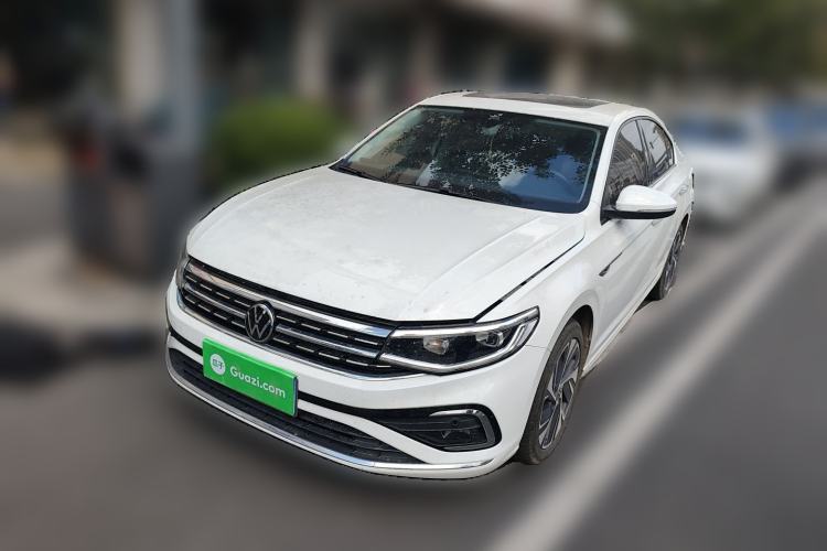 Used Volkswagen Bora 2023 300TSI DSG Prestige Edition