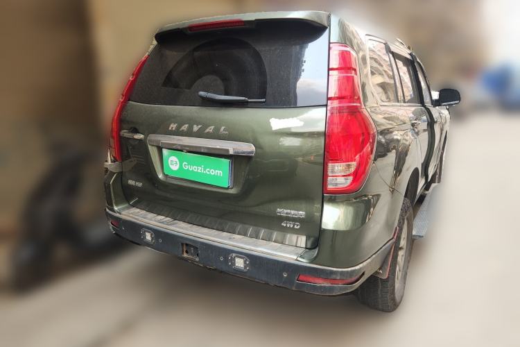 Used Haval H9 2017 2.0T Diesel 4x4 Premium 5-Seater Rear Right 45 Deg