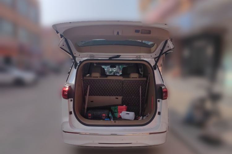 Used Buick GL8 2021 ES Landtrek 653T Smart Luxury Model Trunk