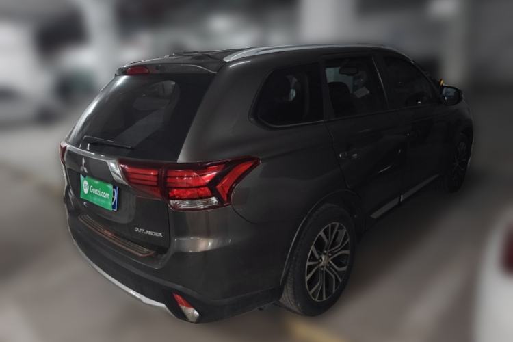 Used Mitsubishi Outlander 2018 2.0L Two-Wheel-Drive Jiale Edition 7-Seater