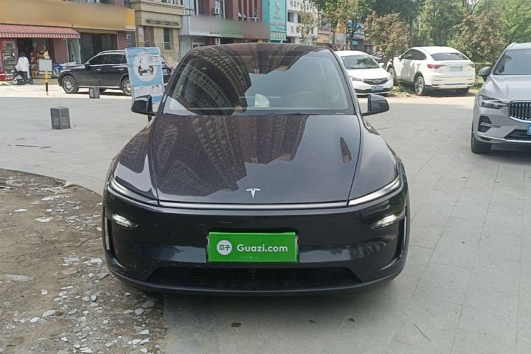 Used Tesla Model Y 2025 Rear-Wheel-Drive Version Front