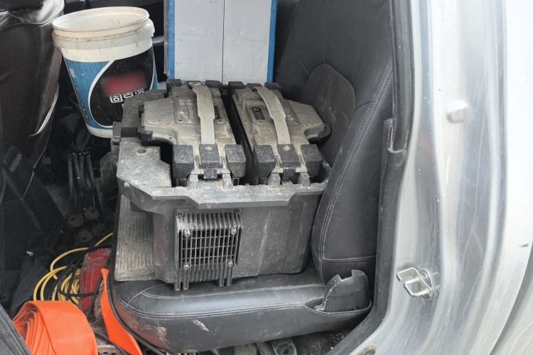 Used Great Wall Wingle 5 2016 2.8T Two-Wheel-Drive Entry-Level GW2.8TC Big Double-Cab GW2.8TC Left Rear Seat