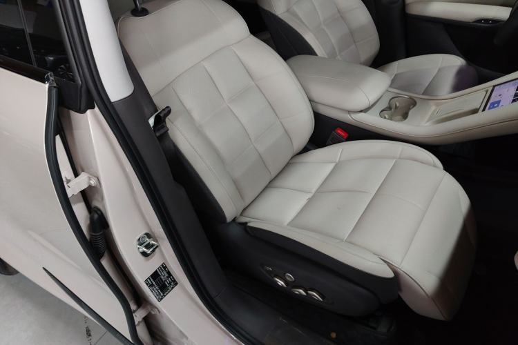 Used IM LS6 2025 Lingxi Intelligent Driving Edition
