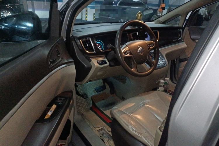 Used Buick GL8 2011 3.0L GT Luxury Business Haoya Edition
