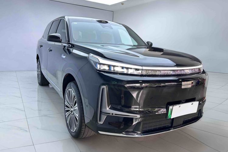 Used Geely Galaxy M9 2025 Model 210km Four-Wheel-Drive Leading Edition
