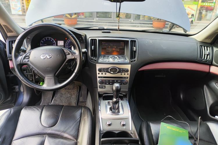 Used Infiniti G Series 2010 G25 Sedan Sport Edition Center Console