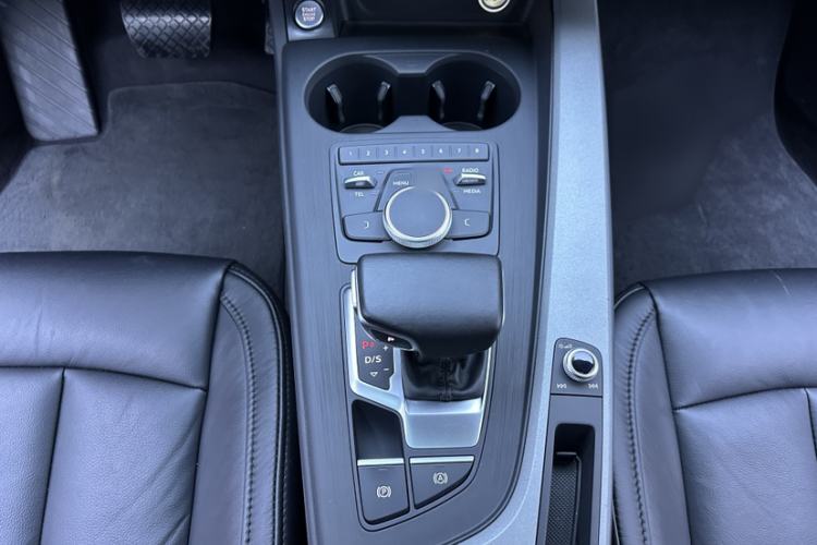 Used Audi A4L 2017 Plus 40 TFSI Ambition Model