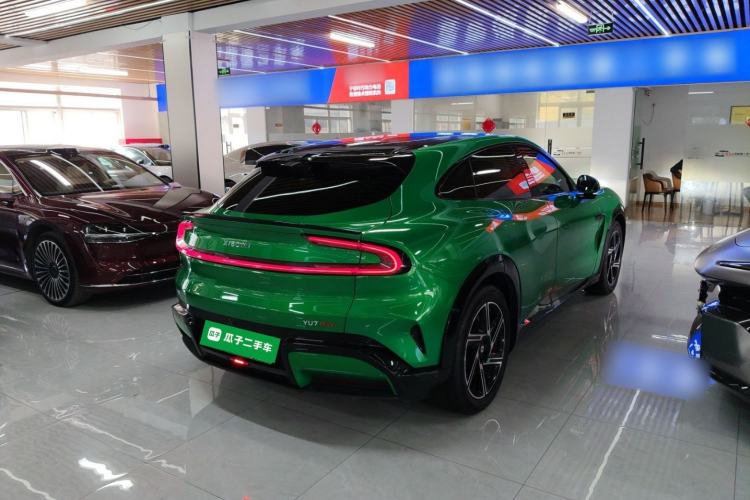 Used Xiaomi Auto YU7 2025 Ultra-Long Range High-Performance All-Wheel-Drive Max Edition
