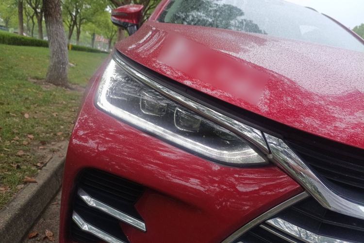 Used BYD Tang New Energy 2018 DM 2.0T All-Wheel Drive Smart Connectivity Luxury Model 7 Seats China V Emission Standard
