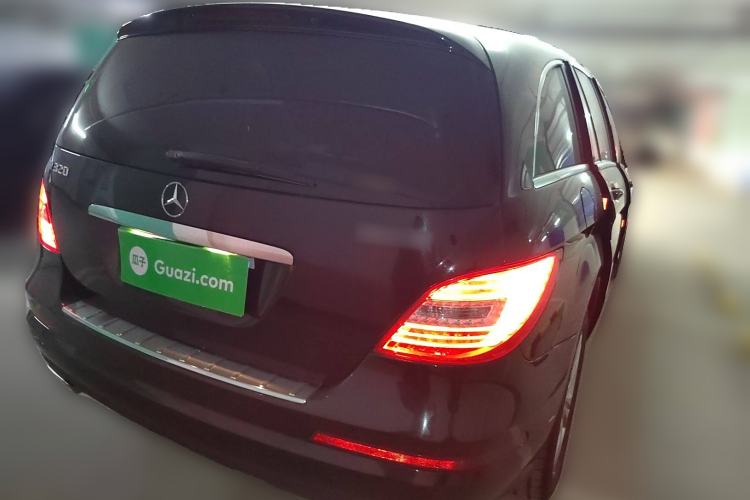 Used Mercedes-Benz R-Class 2017 R 320 4MATIC Luxury Collection Edition