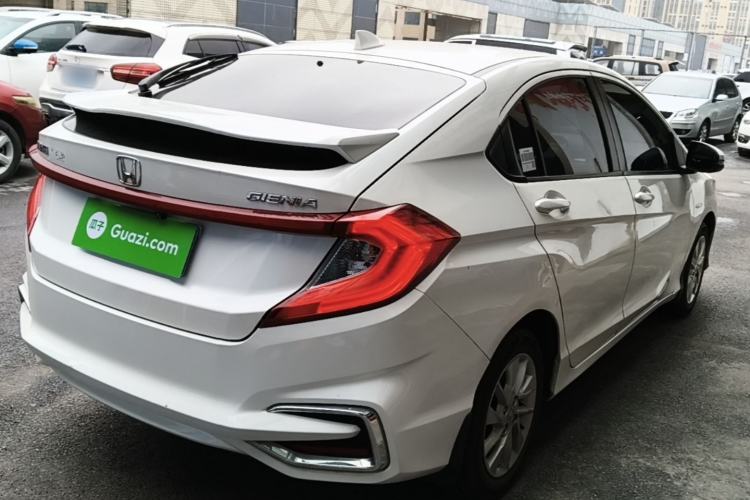 Used Honda Gienia 2017 1.5L CVT Comfort Version
