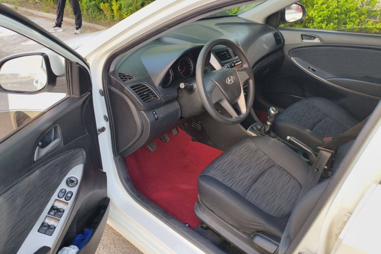 Used Hyundai Verna Ray 2014 1.4L Manual GLX