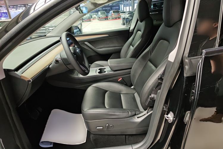 Used Tesla Model Y 2021 Long-Range All-Wheel-Drive Version