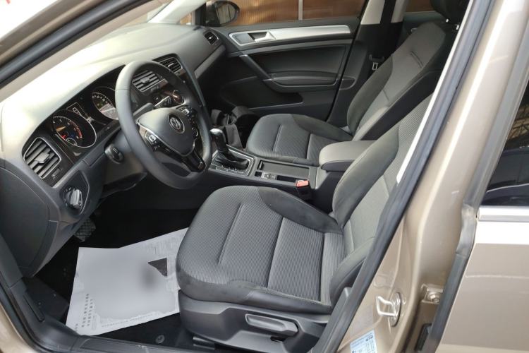 Used Volkswagen Golf 2019 280TSI DSG Comfort Version China VI Standard
