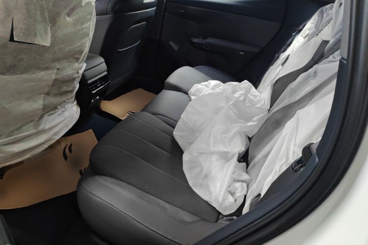 Used Lynk & Co 07 2024 EM-P 126 Long-Range Halo