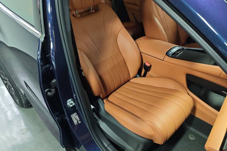 Used EXEED Lingyun 2025 300T Two-Wheel Drive Starry Edition