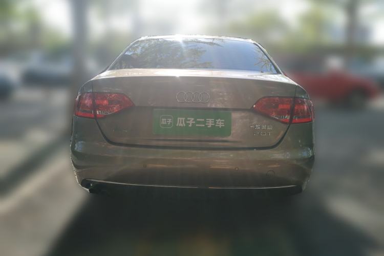 Used Audi A4L 2012 2.0 TFSI automatic Comfort trim level Rear