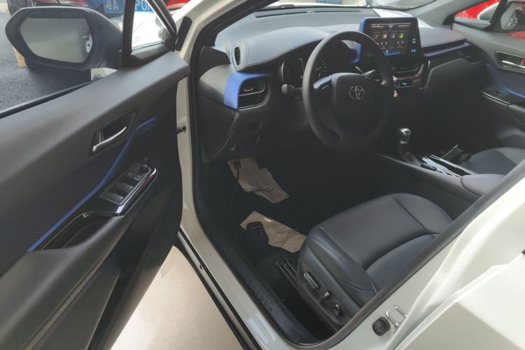 Used Toyota C-HR 2020 2.0L Leading Edition Driver Seat