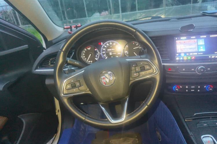 Used Buick Regal 2020 552T Luxury Version
