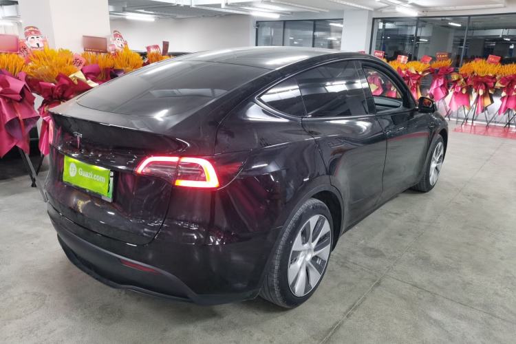 Used Tesla Model Y 2021 Standard Range Rear-Wheel Drive Version
