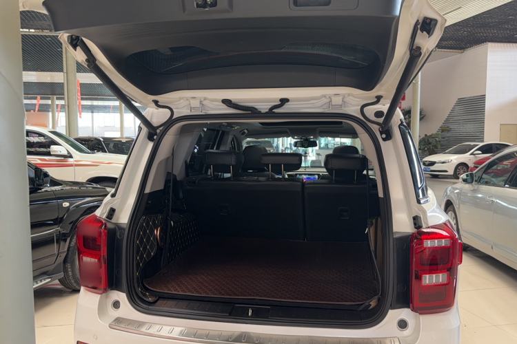 Used GAC Trumpchi GS8 2017 320T Two-Wheel Drive Luxury Smart Connectivity Version (7 Seats)