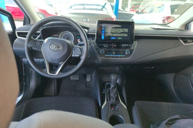 Used Toyota Corolla 2021 Dual-Motor 1.8L E-CVT Elite Edition Center Console