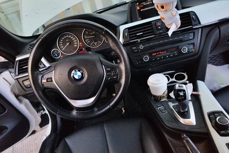 Used BMW 4 Series 2014 420i Convertible Fashion Model