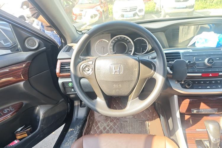 Used Honda Accord 2015 2.0L LX Comfort Edition