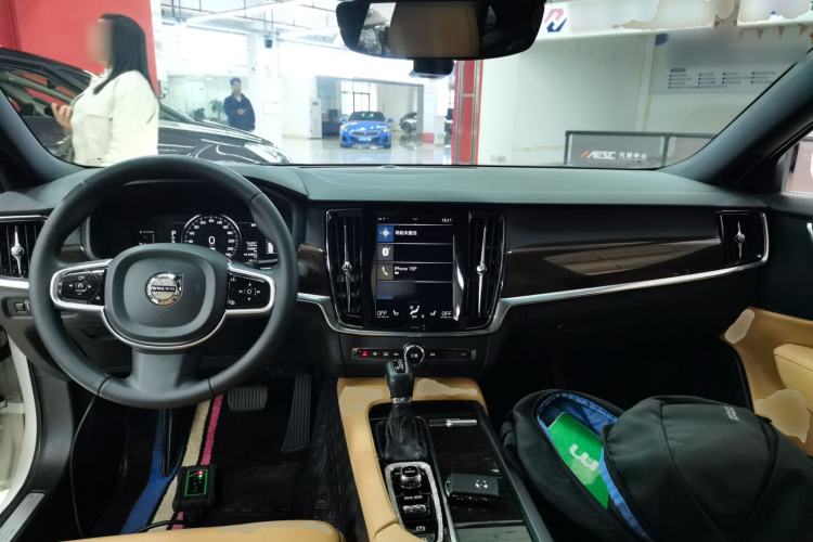 Used Volvo S90 2017 T4 Zhiyuan Edition