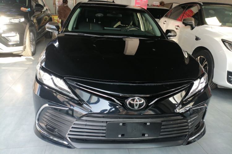 Used Toyota Camry 2023 2.0G Luxury Edition
