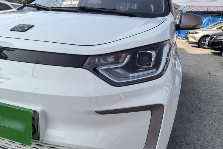 Used SOL E10X 2021 302 km Range Luxury Version 31.4 kWh