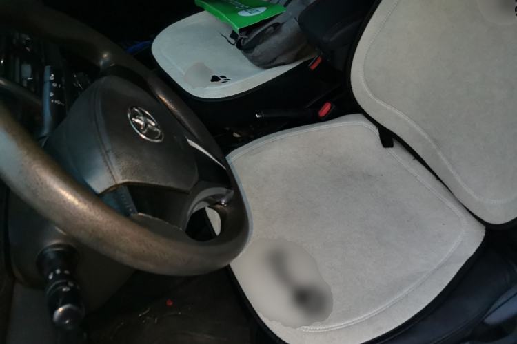 Used Toyota YARiS L Zhi Xuan 2015 1.5E Automatic Charm Edition