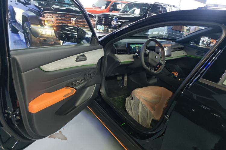 Used CHANGAN UNI-V 2025 Model Third-Generation 1.5T 500Bar Prestige Sports Edition
