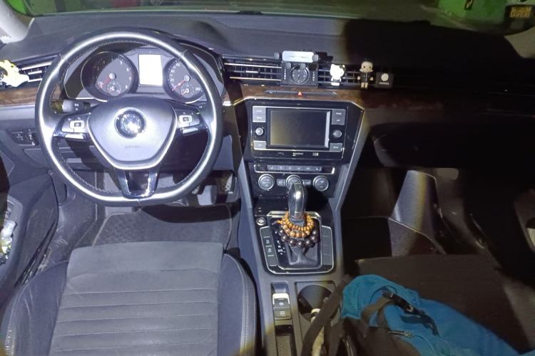 Used Volkswagen Magotan 2018 330TSI DSG Luxury Model