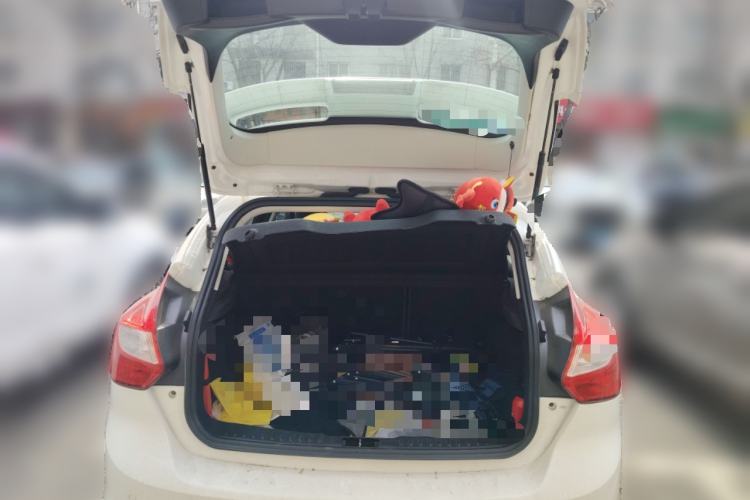 Used Ford Focus 2012 Hatchback 2.0L Automatic Luxury Sport Model
