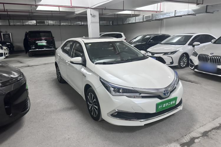 Used Toyota Corolla 2017 Revised Dual-Engine 1.8L E-CVT Luxury Edition