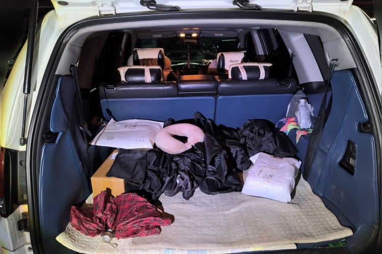 Used Kia Borrego 2008 3.8L Luxury Edition China IV Trunk