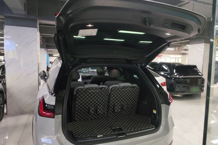 Used Nio ES8 2020 415 km Range 6-Seater Version