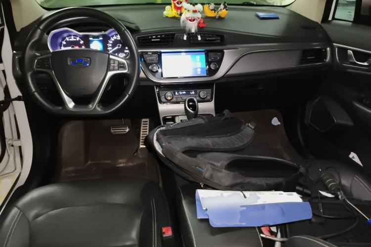 Used Geely Auto Emgrand GS 2016 Sport Edition 1.3T Automatic LingShang Model Center Console
