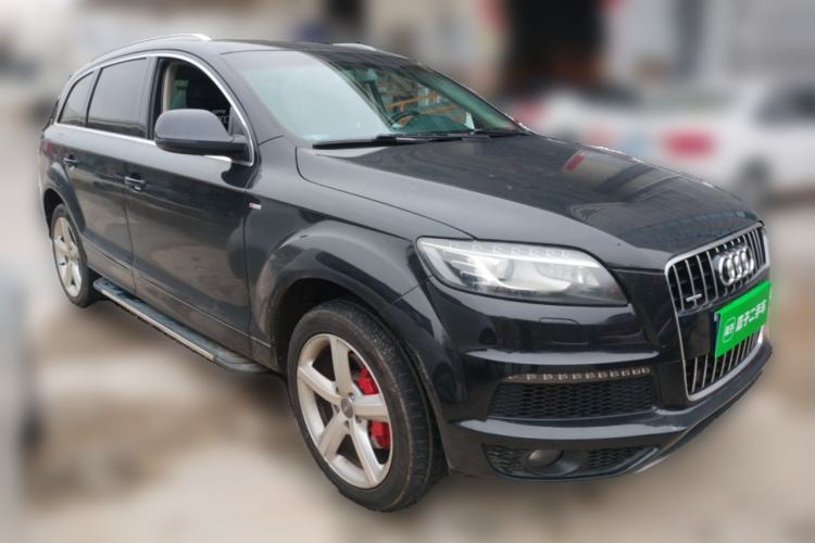 Used Audi Q7 2012 3.0 TFSI Ambition (200kW) Front Right 45 Deg