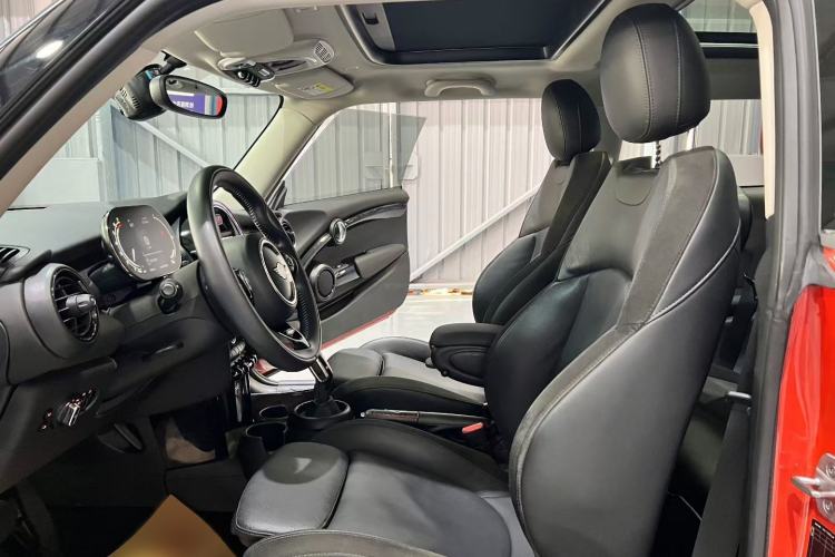 Used MINI MINI 2021 1.5T COOPER Artist