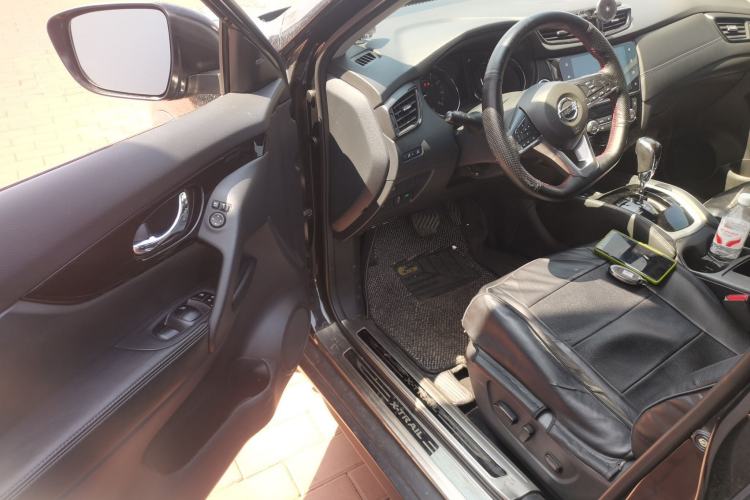 Used Nissan X-Trail 2019 2.0L CVT Smart Connect Comfort Edition 2WD Driver Seat