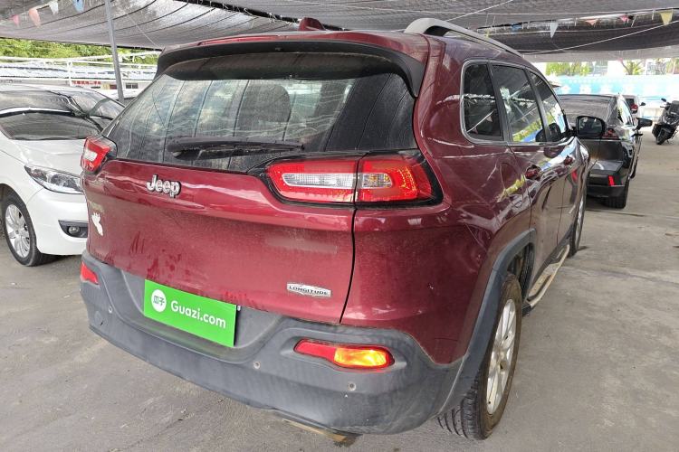 Used Jeep Cherokee 2016 2.4L Leading Edition
